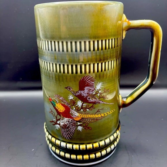 VINTAGE WADE IRISH PORCELAIN— 6.5” BEER STEIN WITH PHEASANTS— BLUE/GREEN - Picture 1 of 6